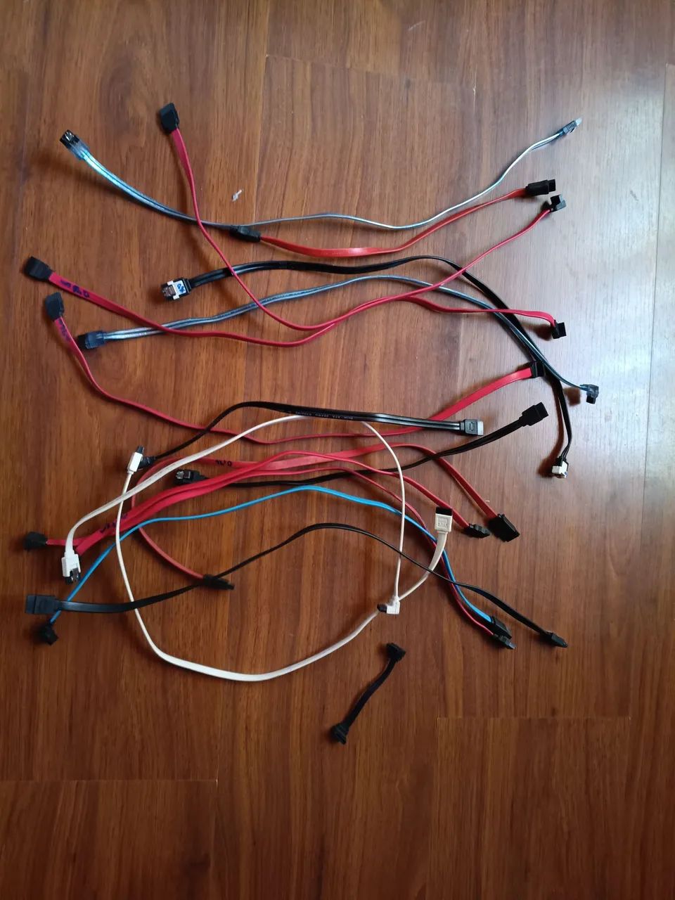 Cabos Sata para HD computador ? - Foto 2