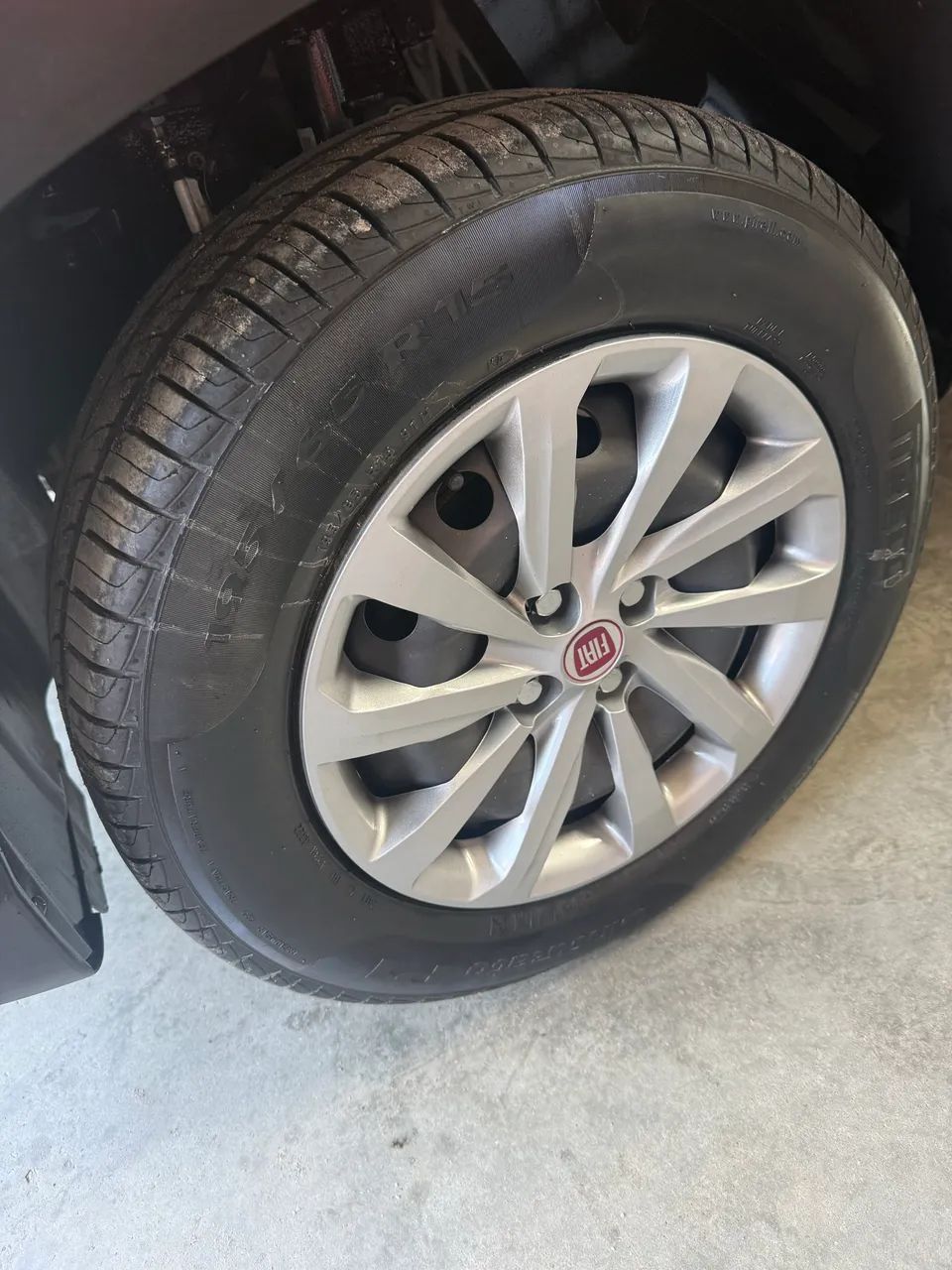 Fiat Strada Endurance 1.4 Flex 8V CS Plus 2023 - Foto 2