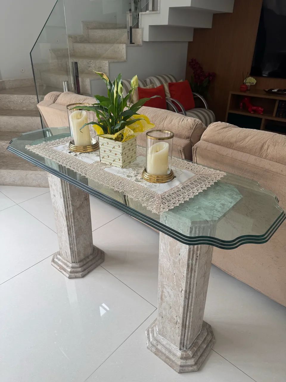 Mesa de vidro 8 cadeiras + Aparador - Foto 2