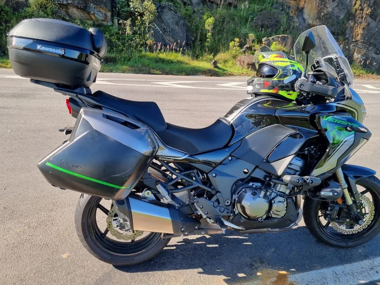 年末SALE 一閑張り Kawasaki 1000 Grand Tourer 2022 - 1499550662 | OLX