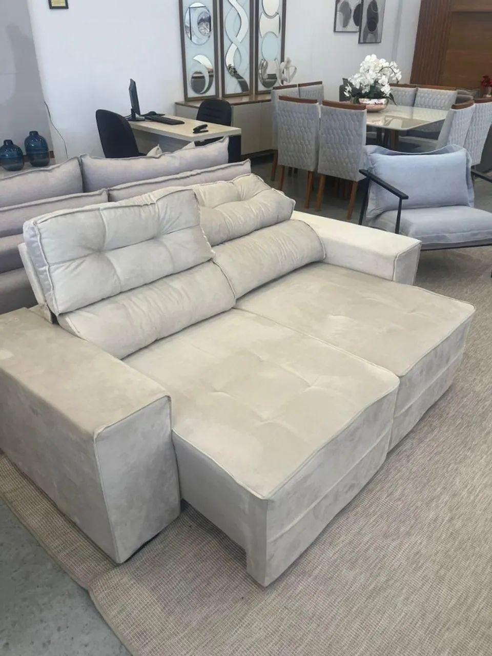 SOFA RETRATIL E RECLINAVEL. 