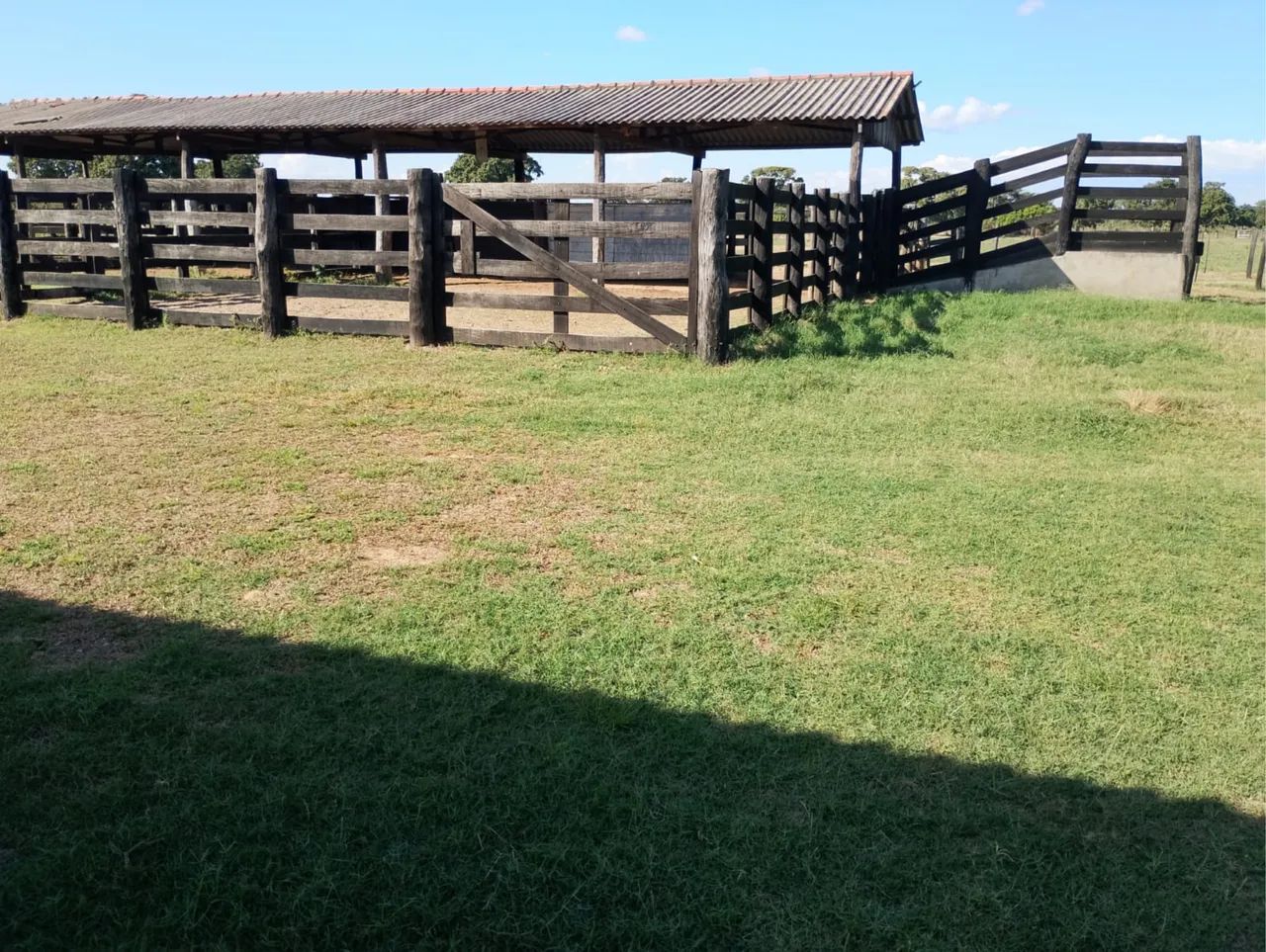 FAZENDA ESPETACULAR PERTO CUIABÁ 