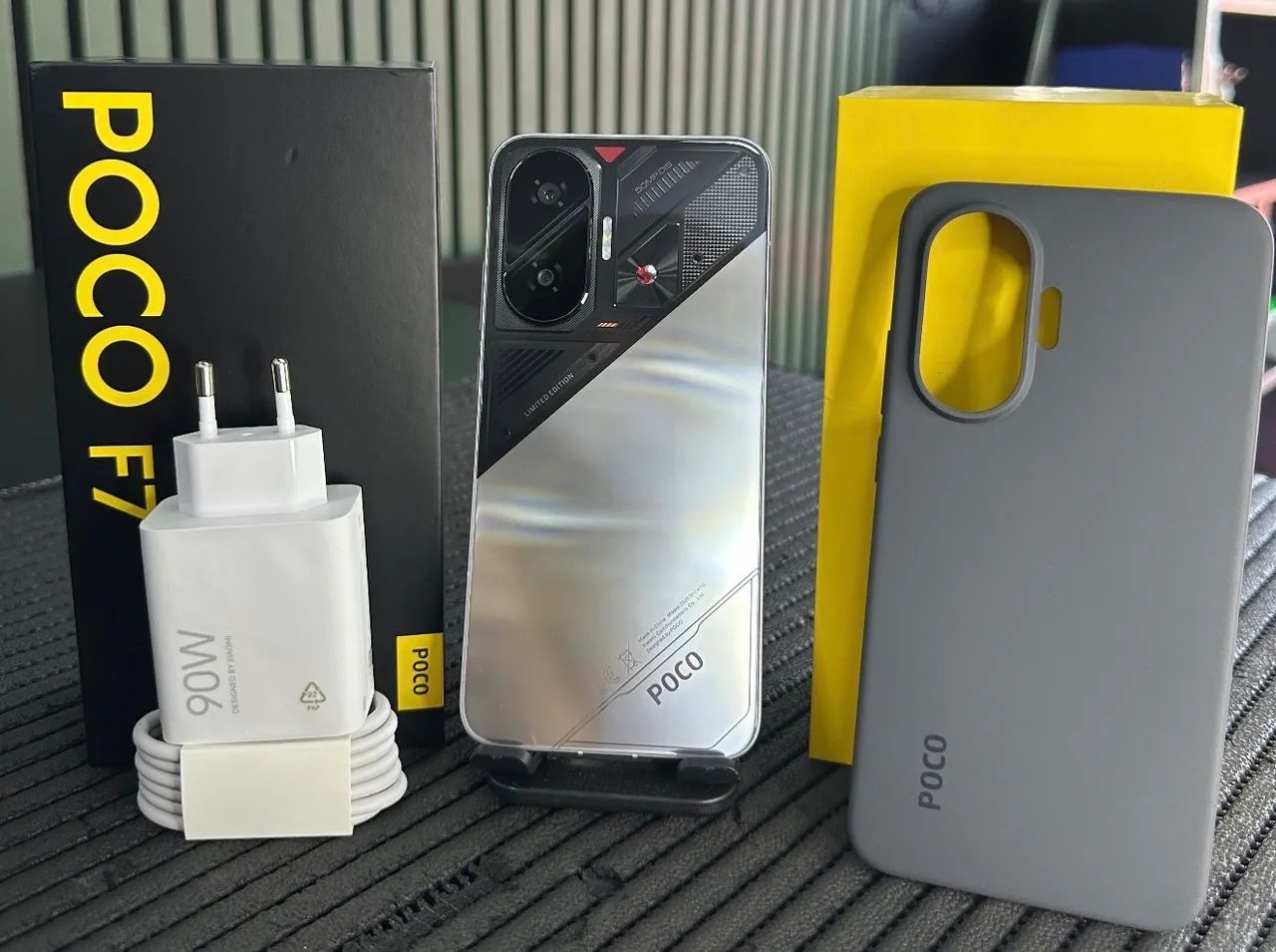 Celular Poco F7 5G 512/12-Prata Novo 