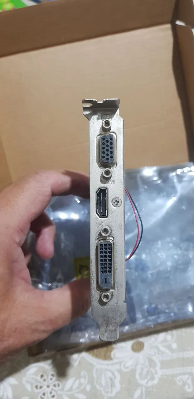 AMD R7 240 2gb Asus - Foto 5
