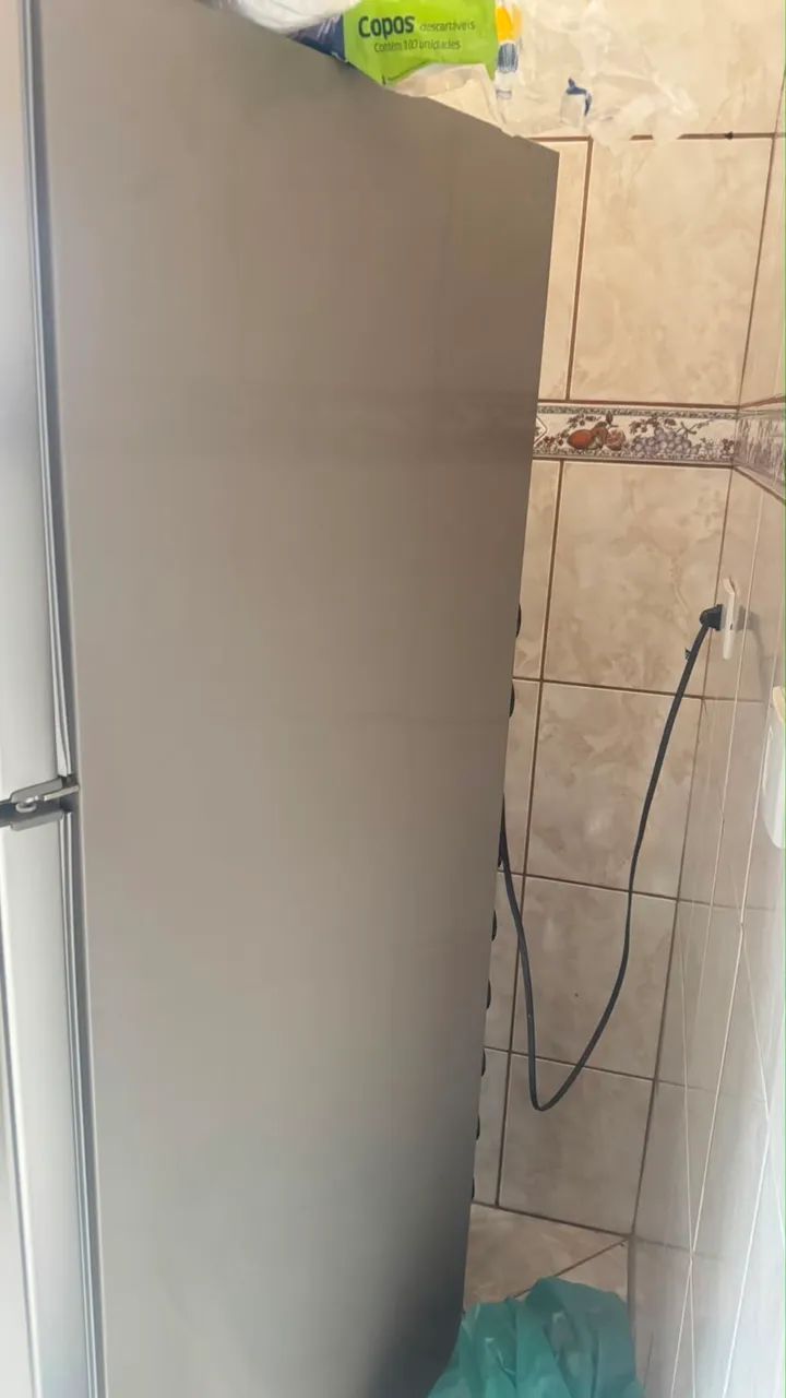 Geladeira em ótimo estado 