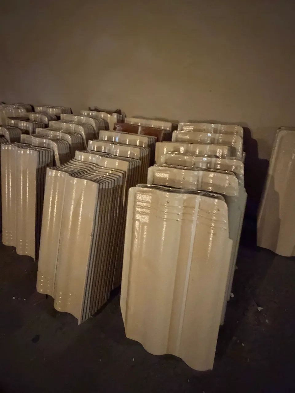 Tettolit Roof Tile, Single Face, Straw Color. Available: 240 Units
