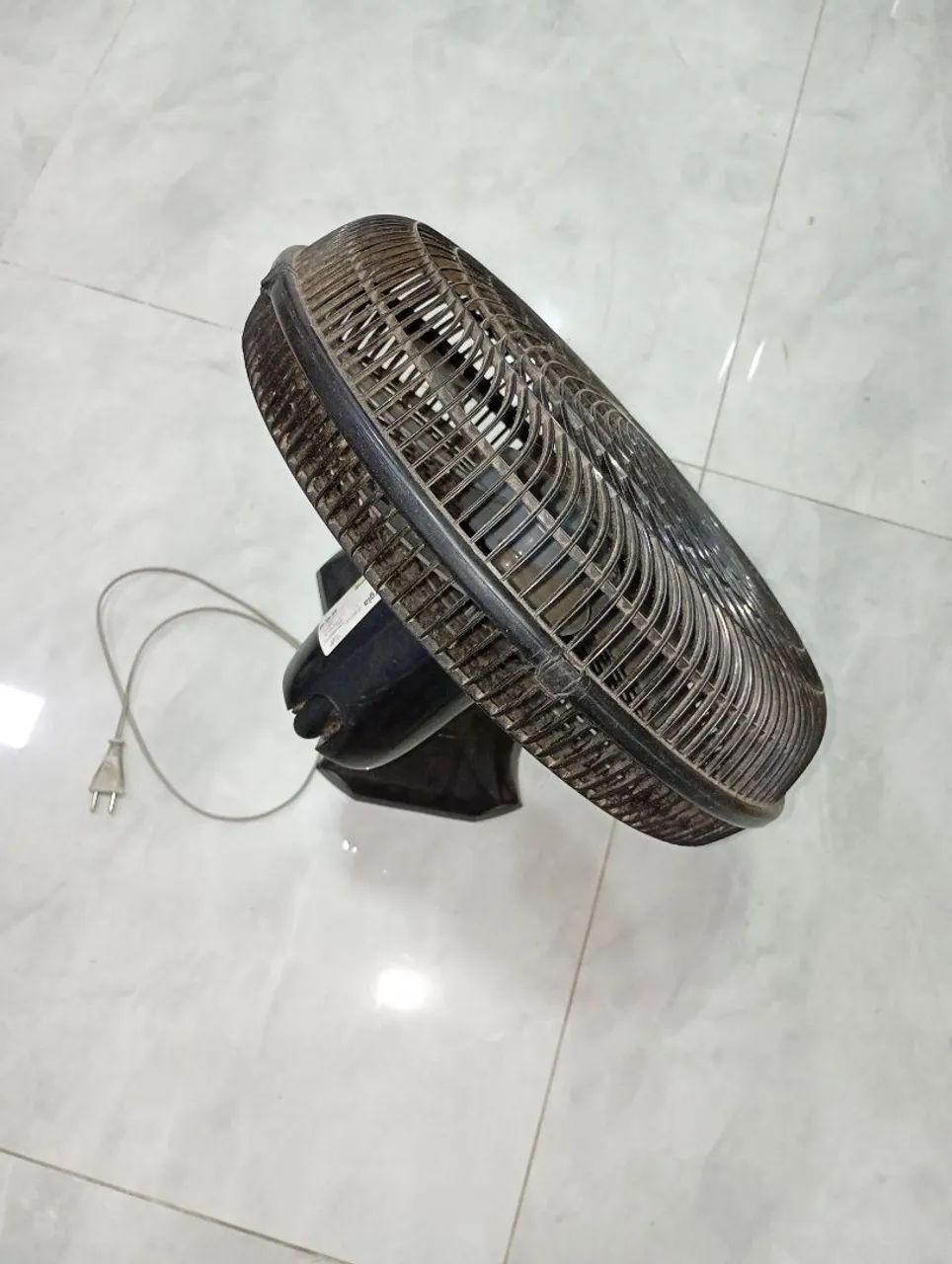 Criado mudo/ + ventilador  - Foto 2