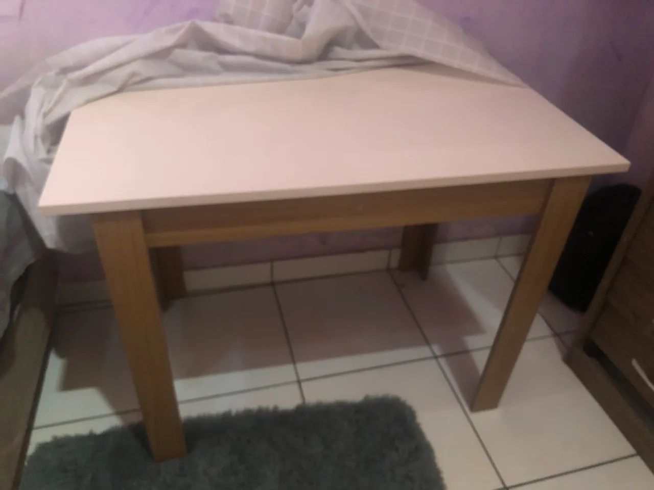 mesa de mdf c/ 4 cadeiras - Foto 2