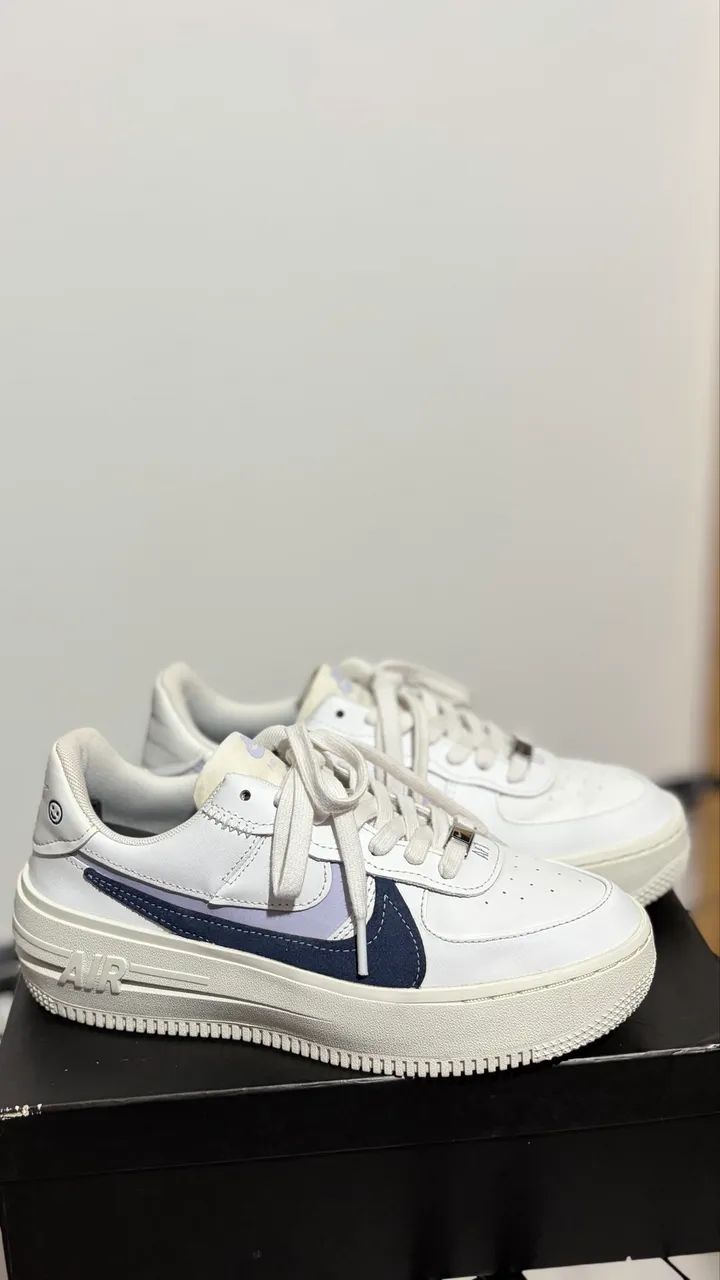 Force 1 platform smile