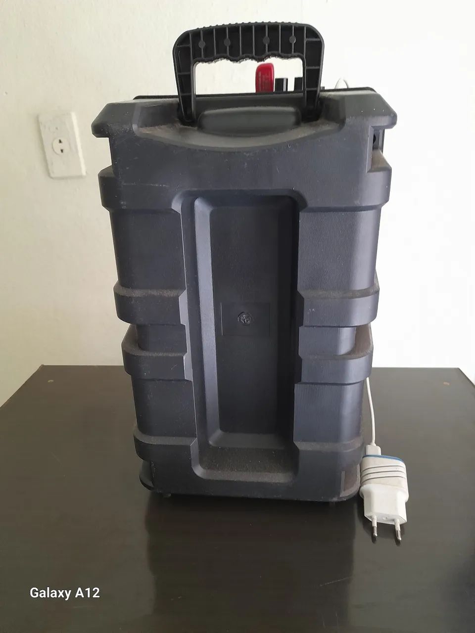 Caixinha com Bluetooth e karaoke com microfone.  - Foto 2
