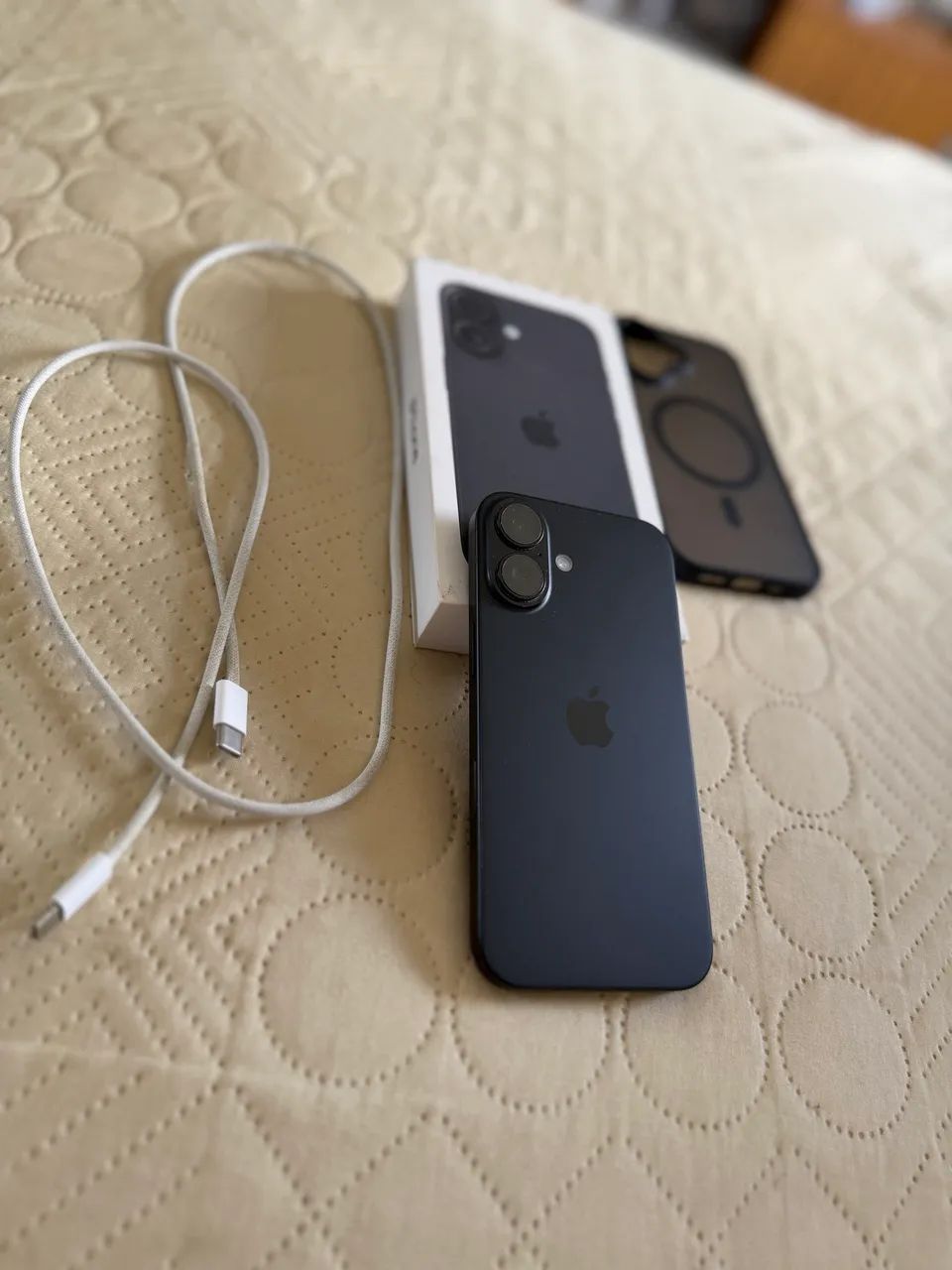iPhone 16 128GB preto  - Foto 4