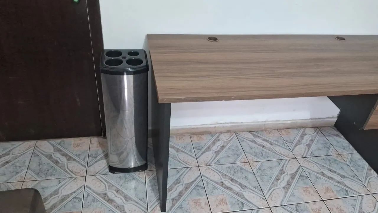 Vendo mesa de escritório  - Foto 2