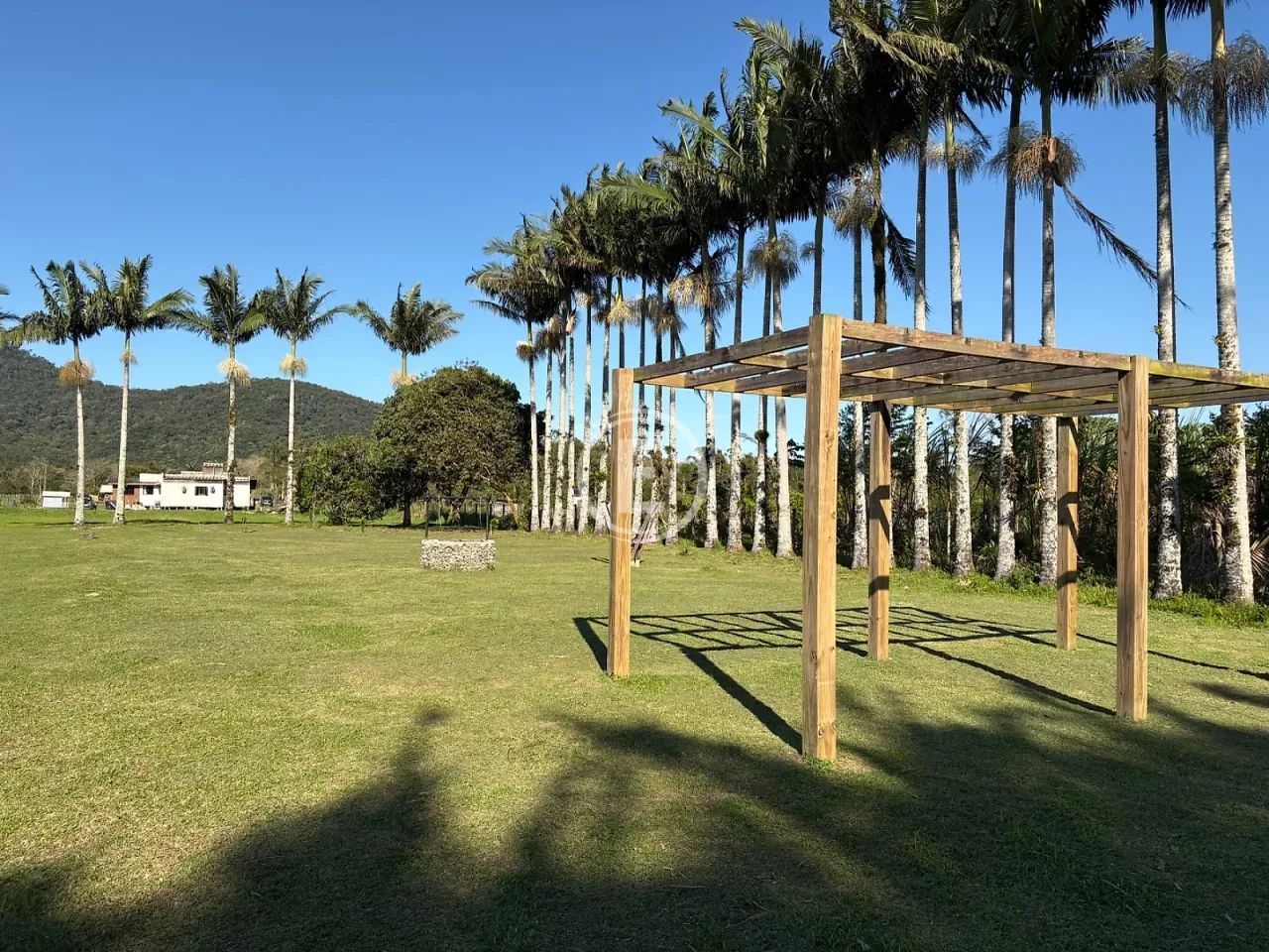 Sítio 9000m² - Prado de Baixo