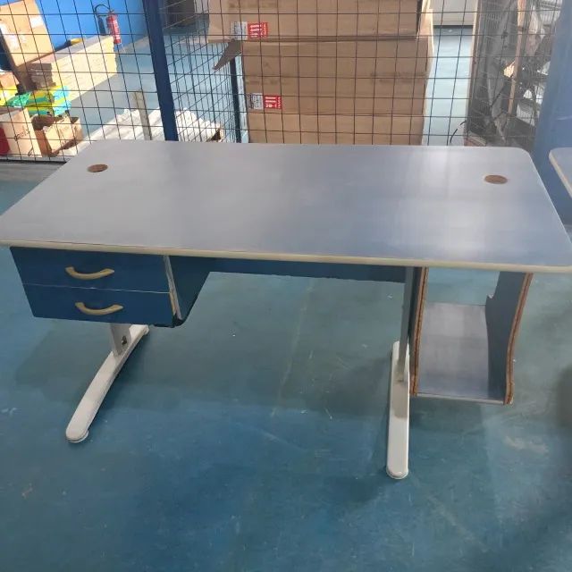 Mesas de Escritório422991888878161921
