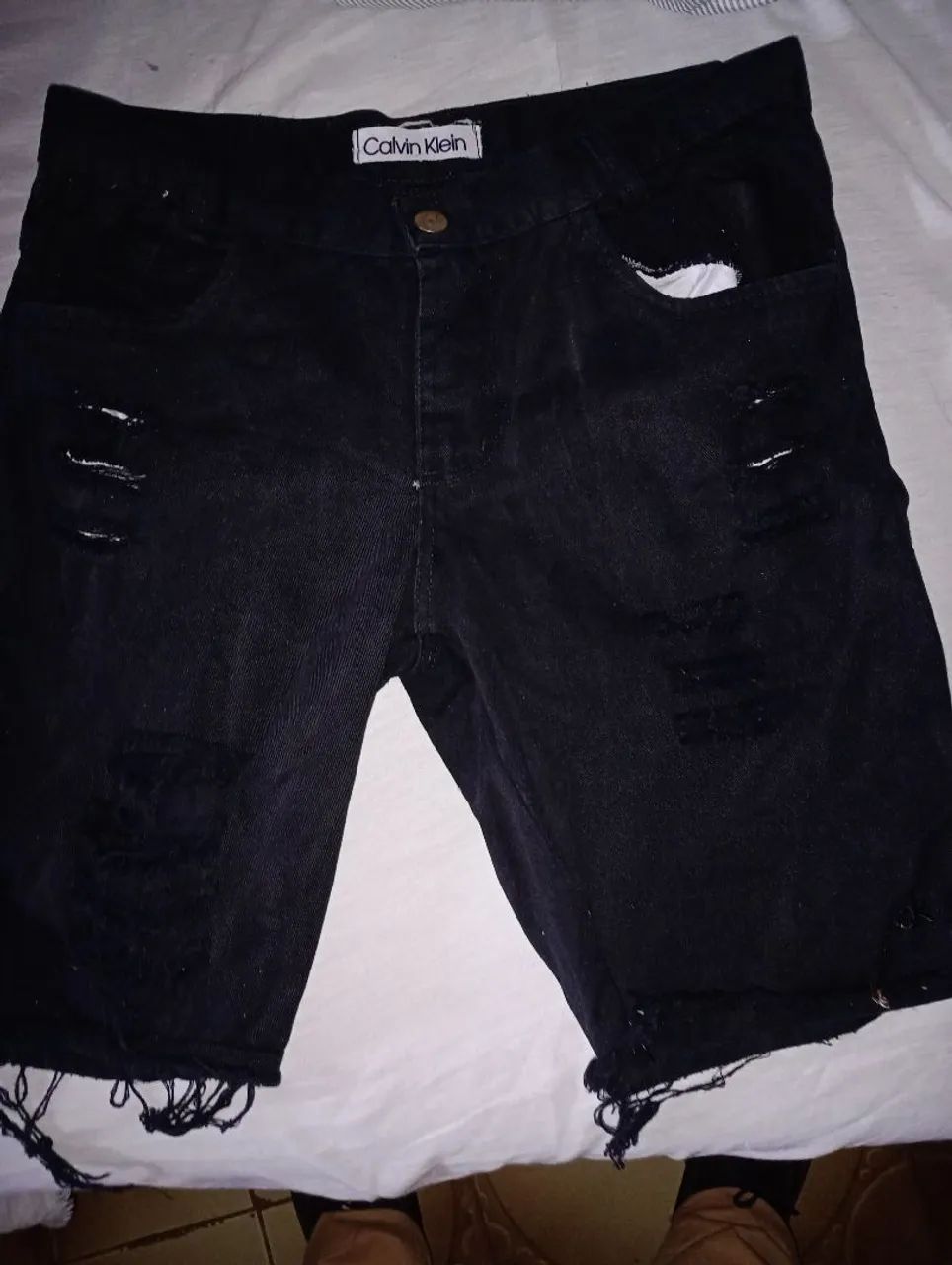 Vendo uma bermuda jeans top Calvin klain.Entrego - Foto 5