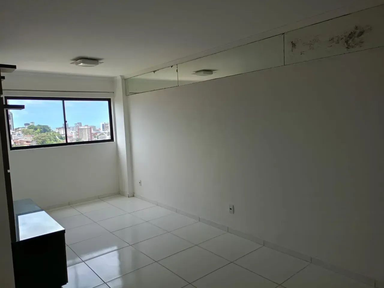 Lindo Apto. 2/4 sendo 1 suíte próx a faculdade Uninassau no Farol! - Foto 2