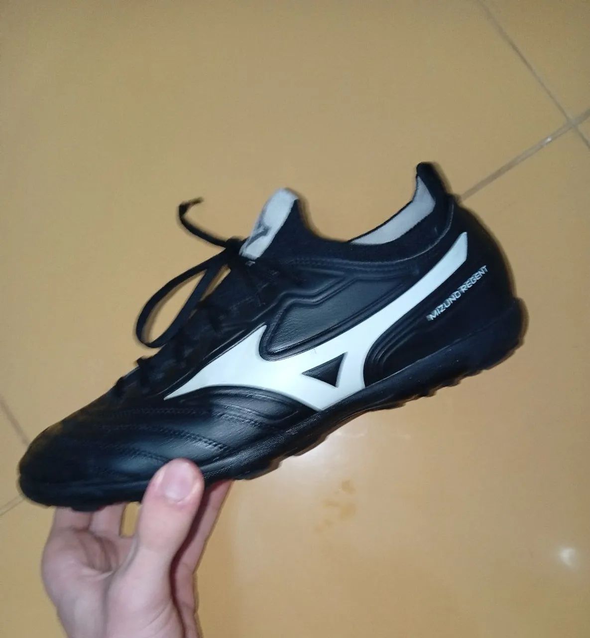 Chuteira Mizuno Regent Society - Tam 41 - Calçados Esportivos