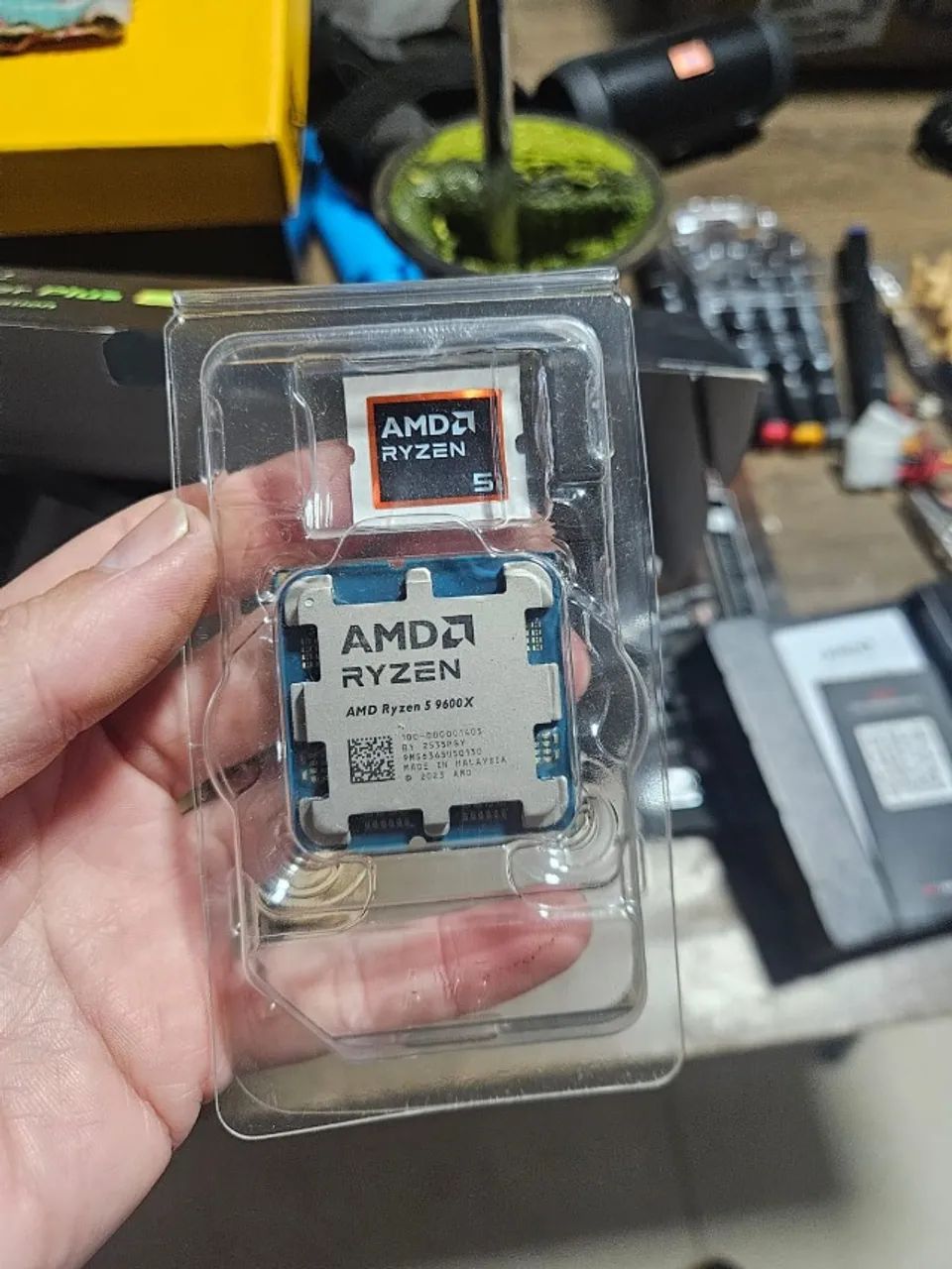 AMD Ryzen 5 9600X Processor for AM5 Socket with DDR5 Support492756368172011521