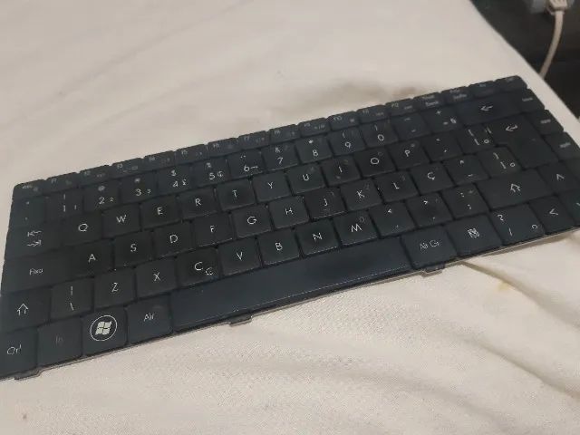 Teclado notebook Itautec W7435 **LEIA**