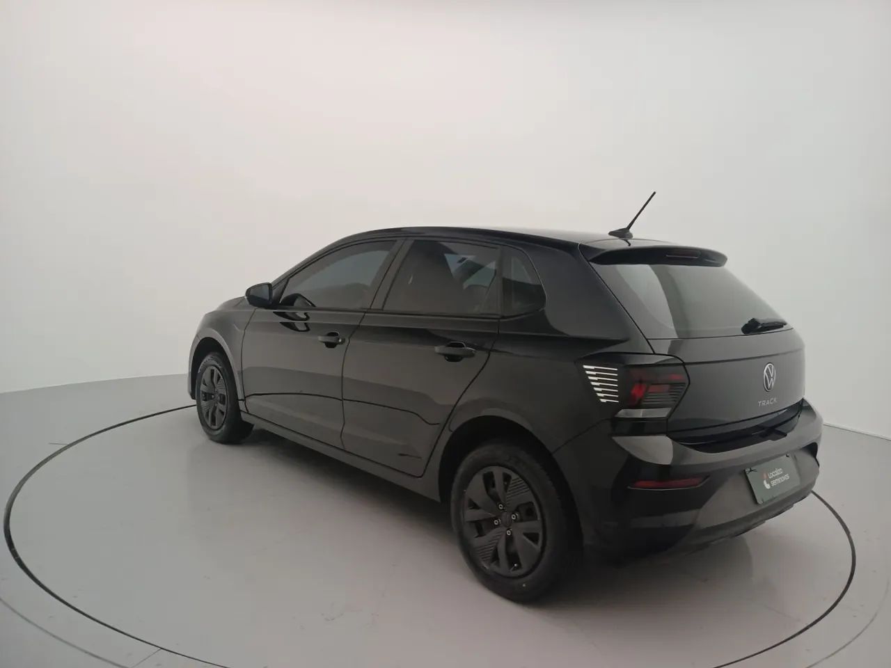Volkswagen Polo Track 1.0 Flex 12V 5p, foto 3 de 18