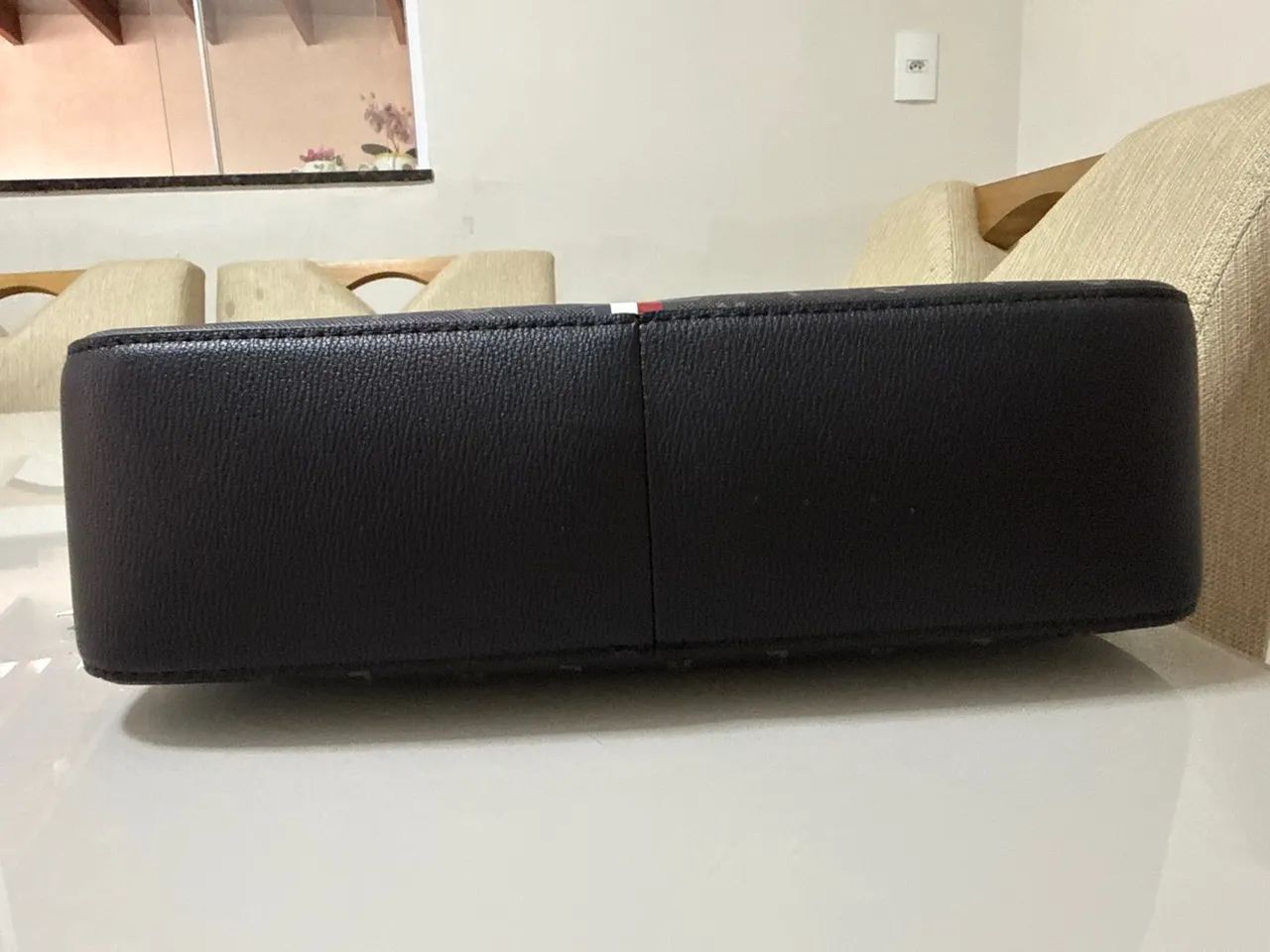 Bolsa importada e nova Tommy Hilfiger! Com etiqueta - Foto 5