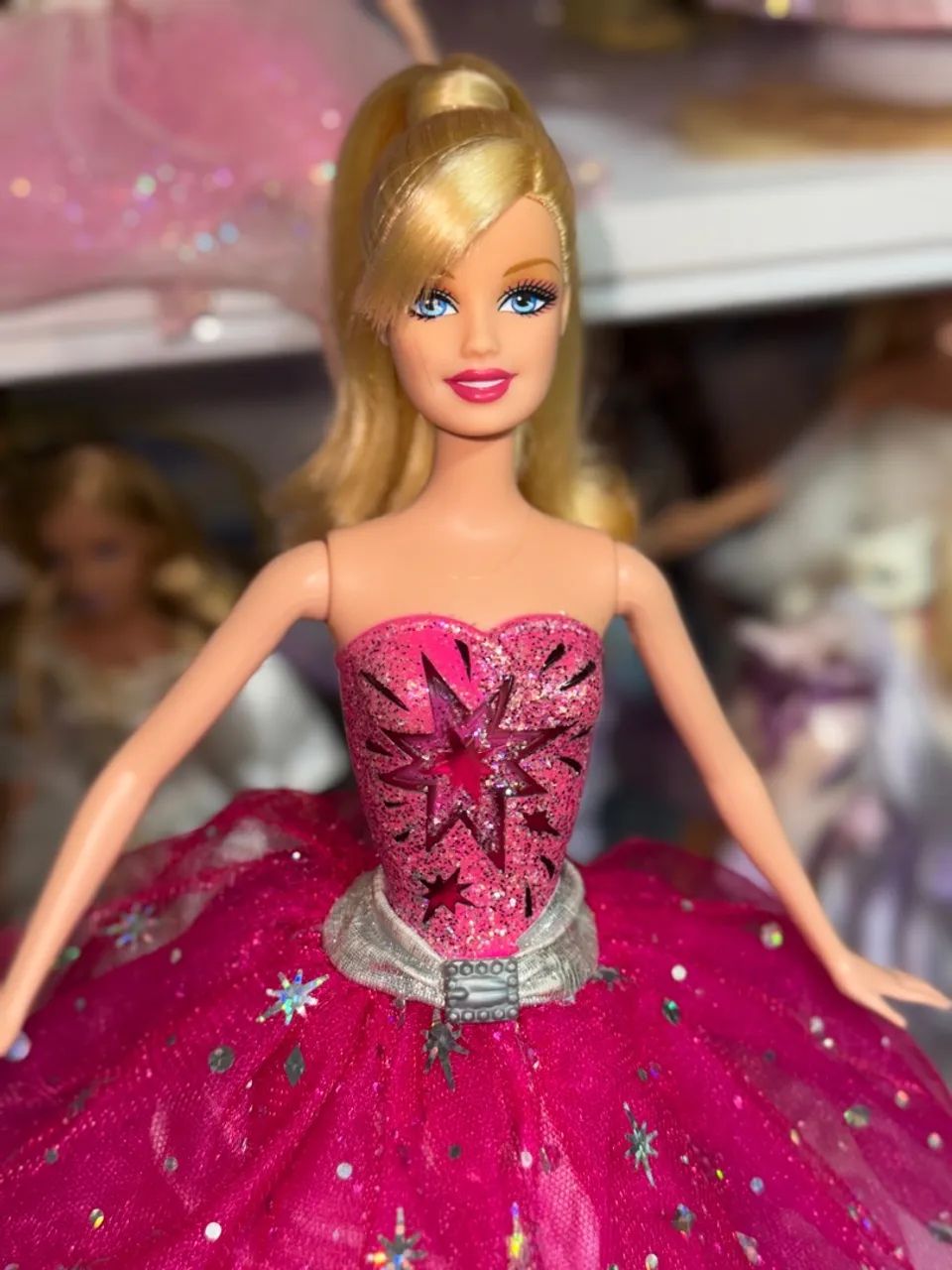 Boneca Barbie Moda e Magia