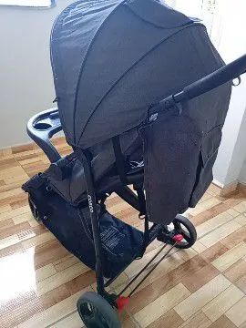 Vendo carrinho de bebê da Cosco - Foto 4