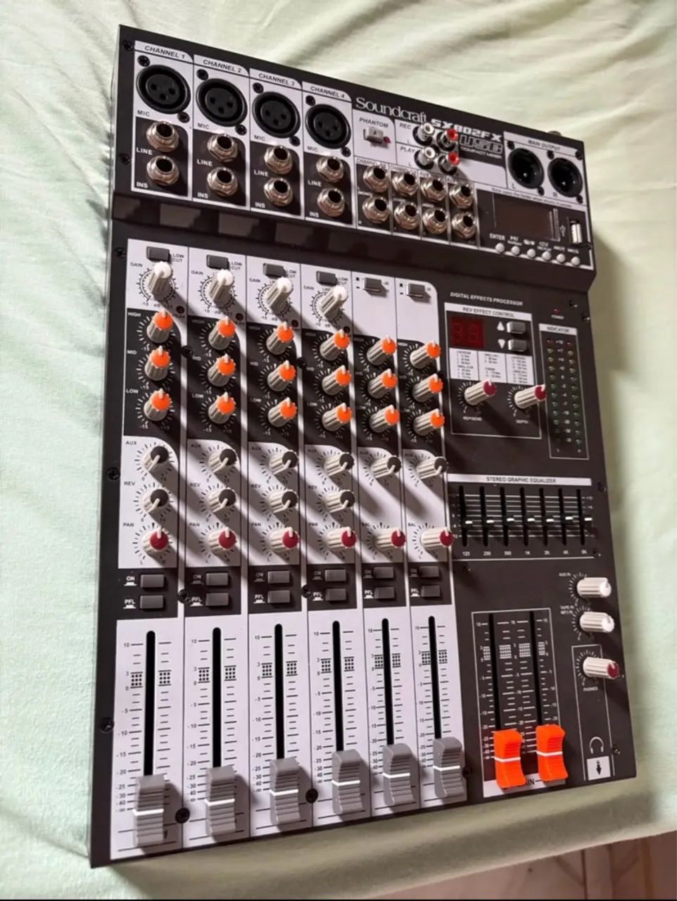 Mesa de som soundcraft  - Foto 3