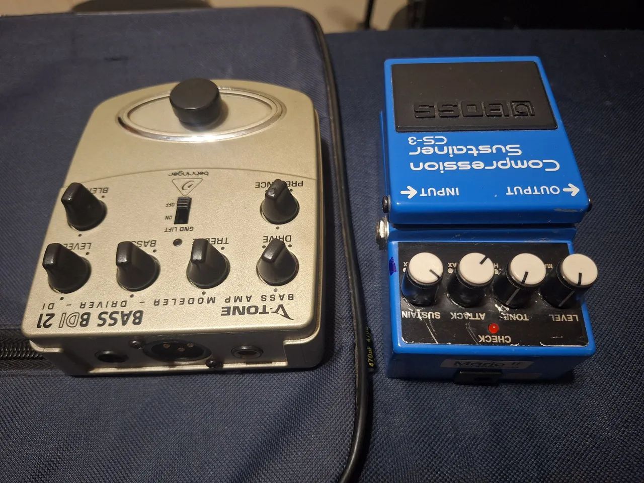 Boss Compressor Sustainer CS3 e Behringer BDI 21 - Foto 4