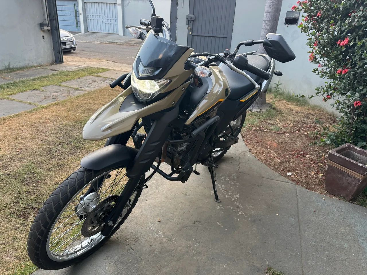 XTZ LANDER 250 Bege e Preto.  - Foto 5