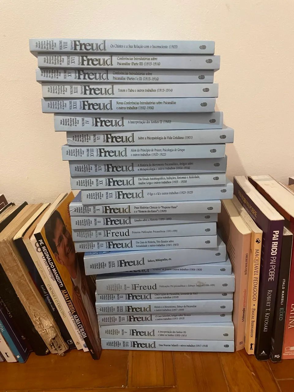 Obras completas de Freud - Foto 2