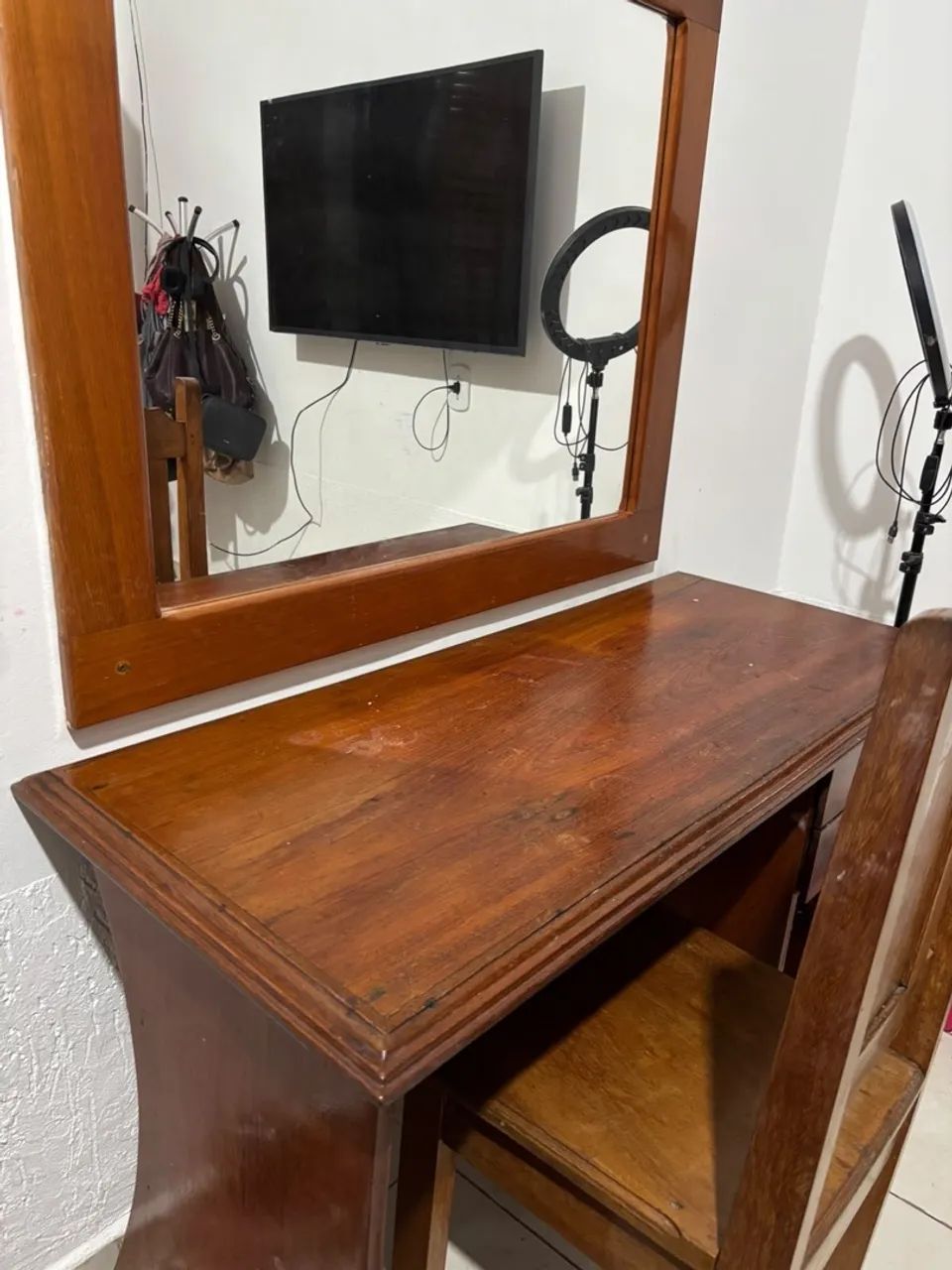 Vende-se Penteadeira de madeira