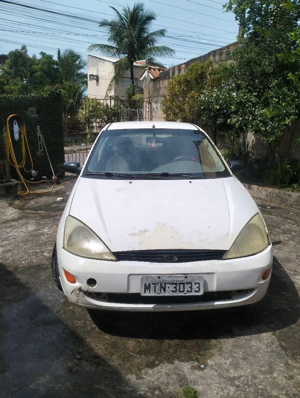 Ford Focus Focus 1.8 16V 5p 2001