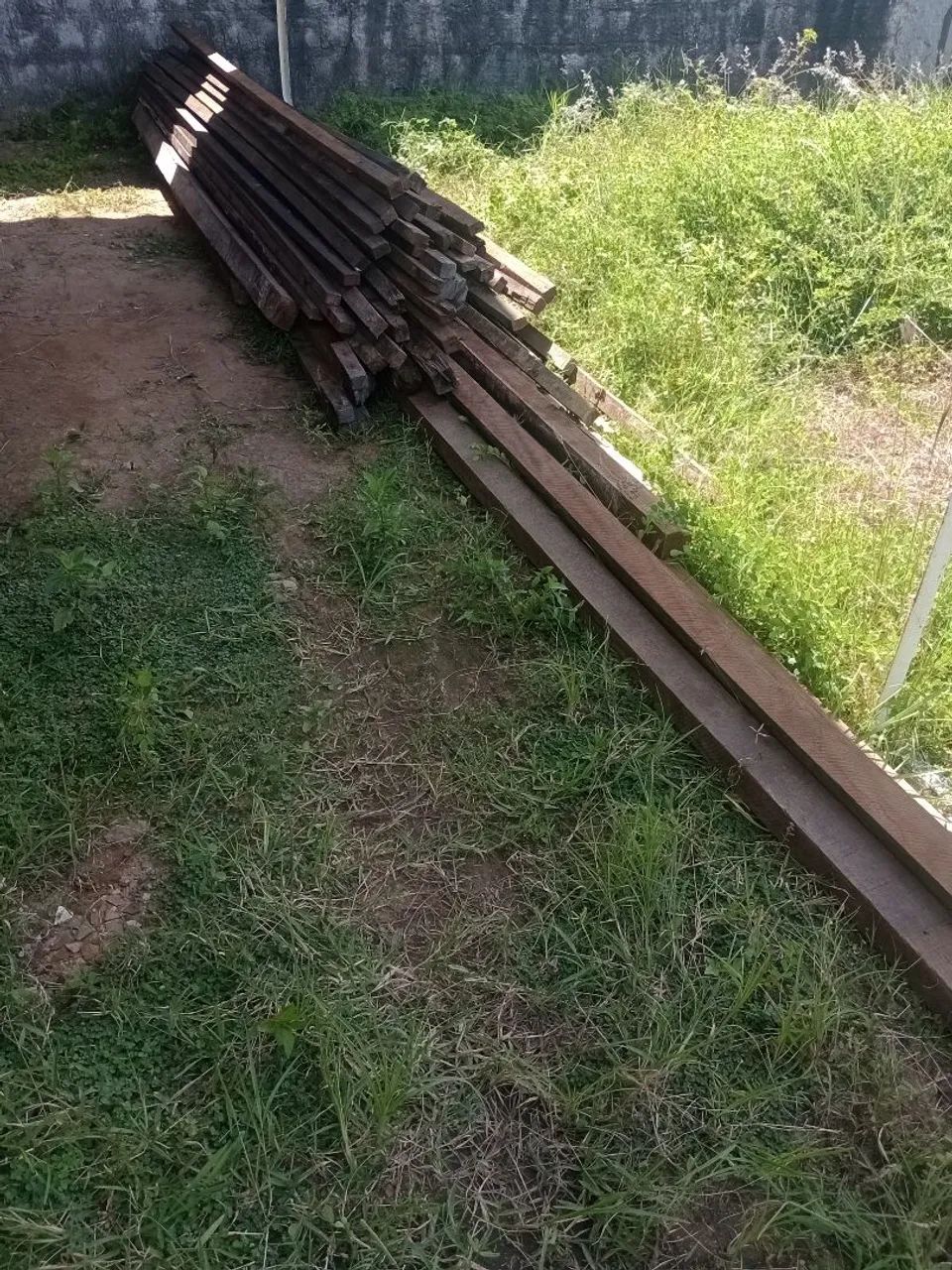 Madeiramento Massaranduba linhas caibro e algumas ripas  - Foto 3