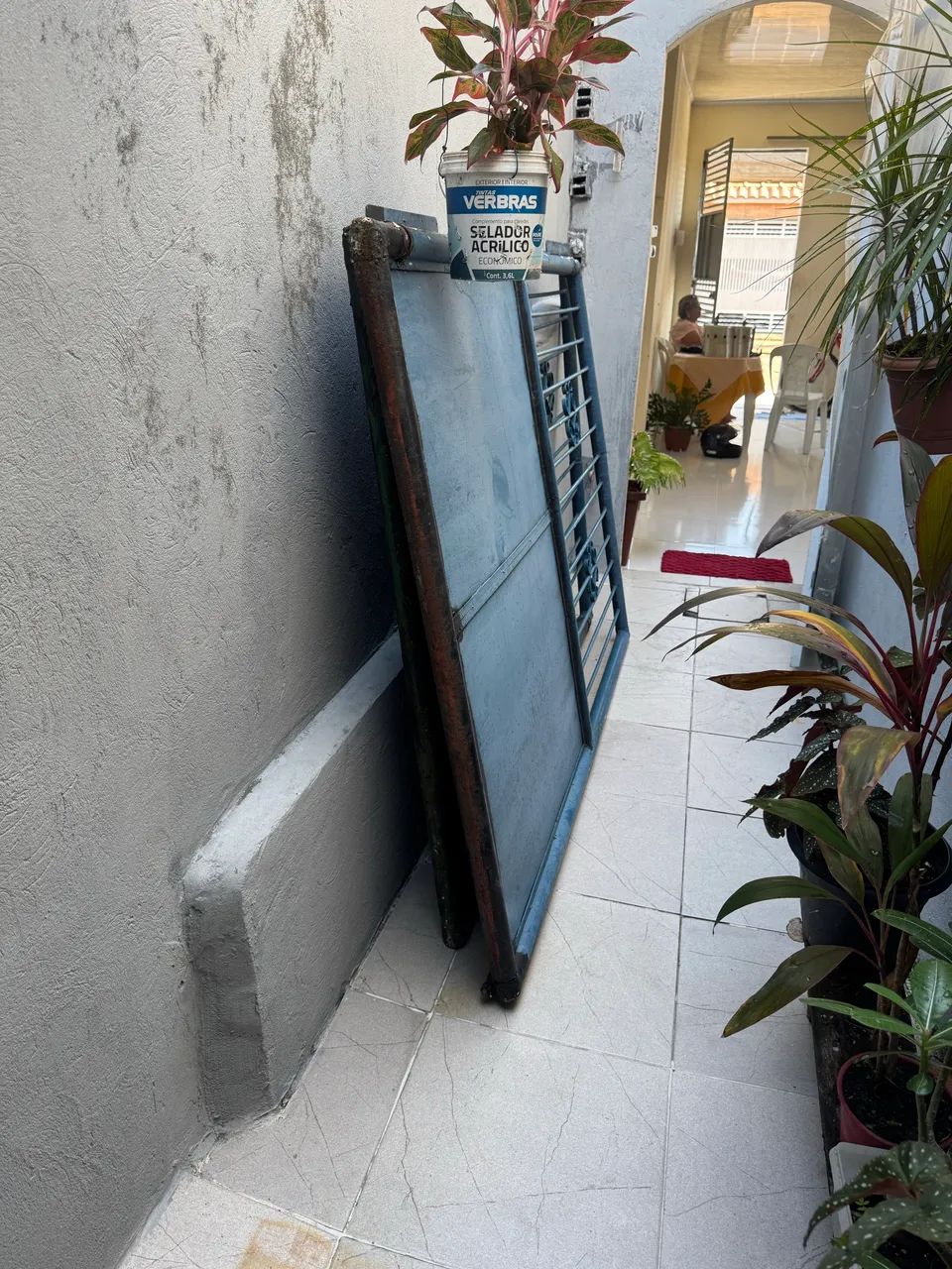 Vendo portão semi novo 2