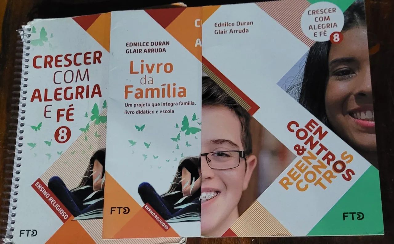 Livro: Crescer com alegria e fé 8° ano