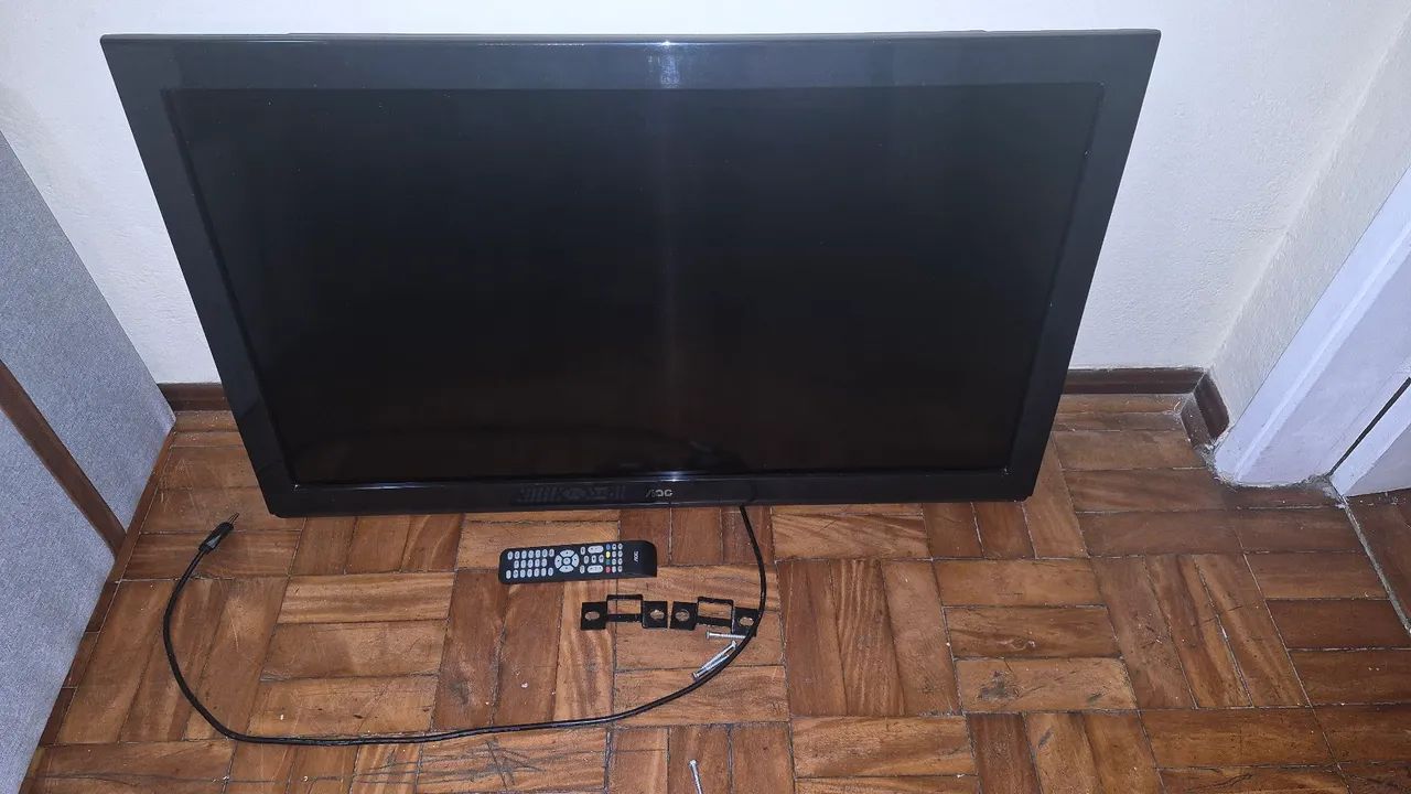 TV AOC 42 polegadas (nao é smart) - Foto 2