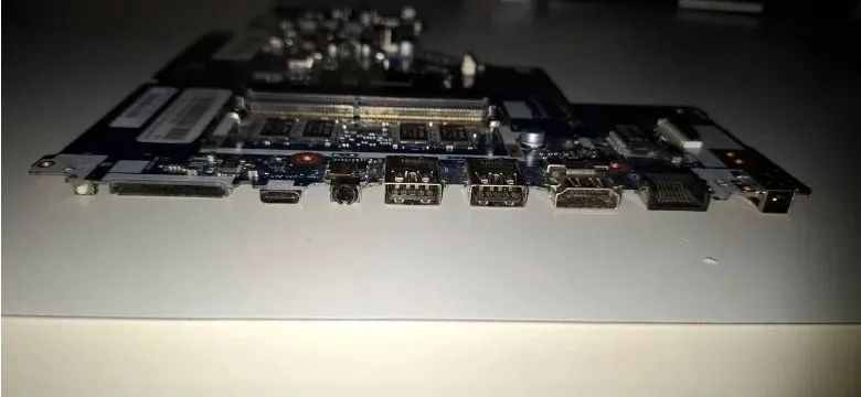 Placa Mãe Lenovo B330 15IKB 100% FUNCIONANDO (Aceito Ofertas) - Foto 2