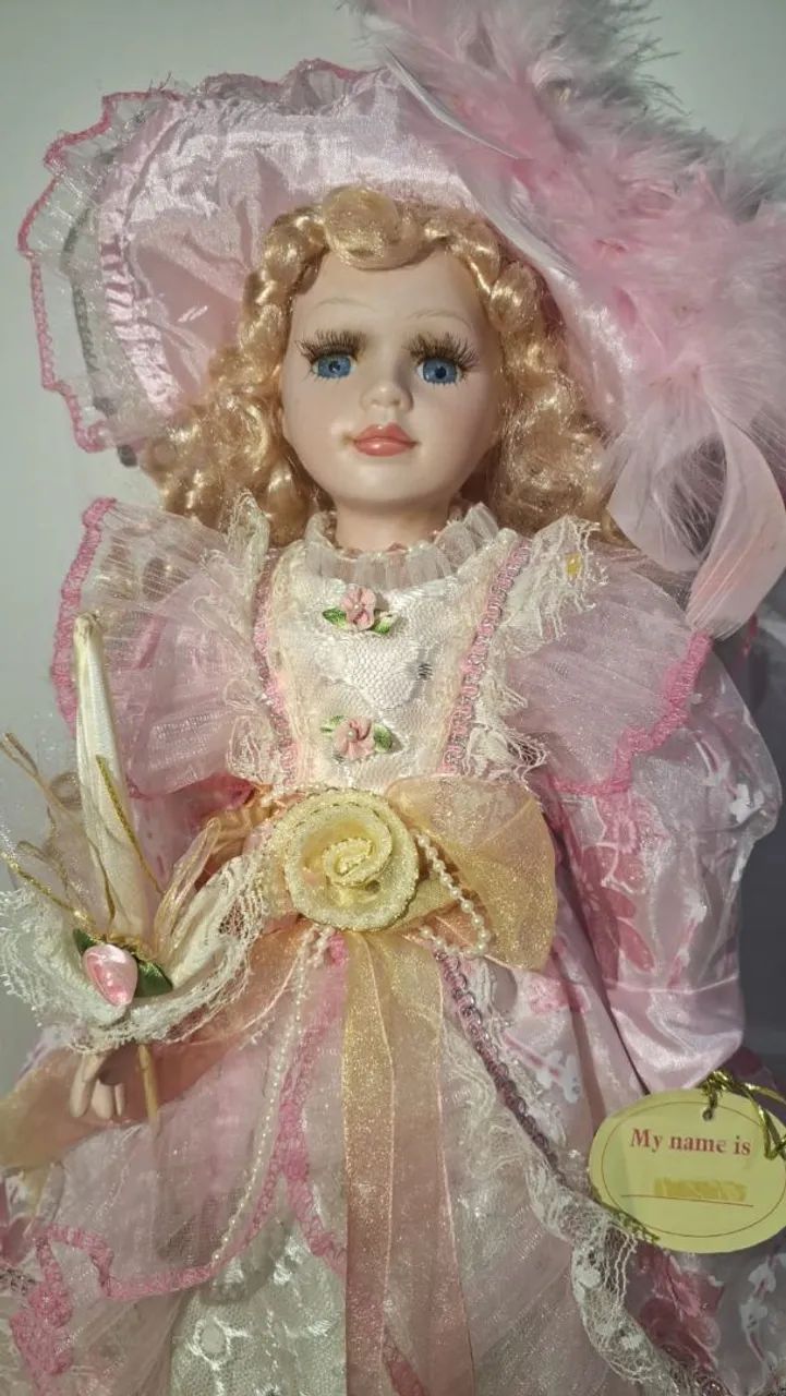 Boneca de Porcelana Esmeralda - Foto 2