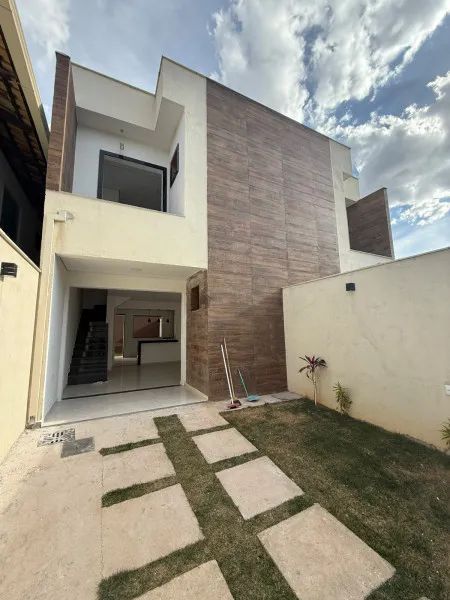 EXCELENTE CASA GEMINADA DUPLEX 3 QUARTOS NO SAPUCAIAS 2