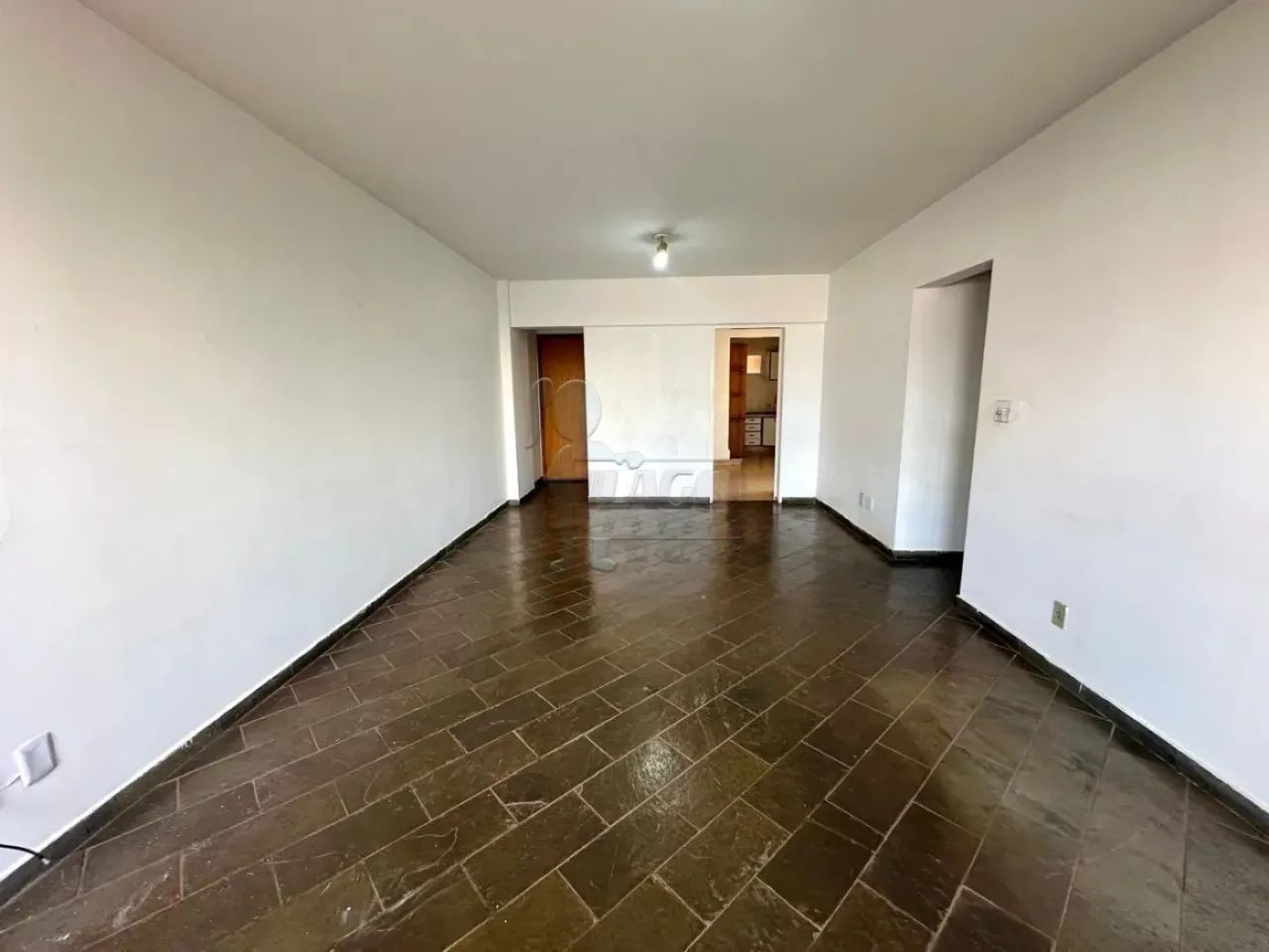 Apartamento de 100m² com 03 quartos para locação - Centro - Foto 3
