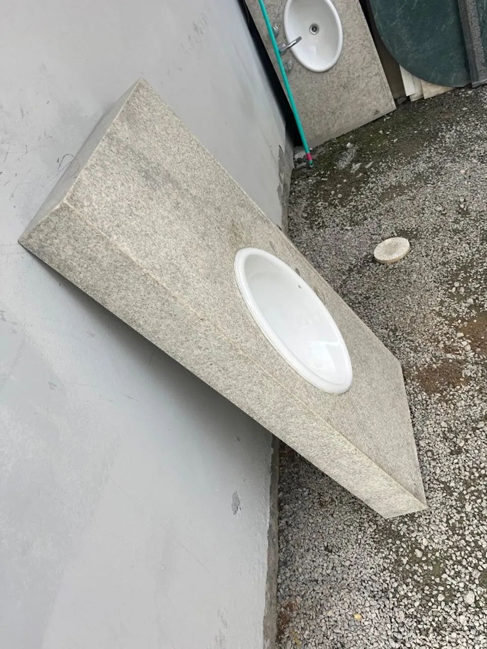 Pia banheiro em granito 