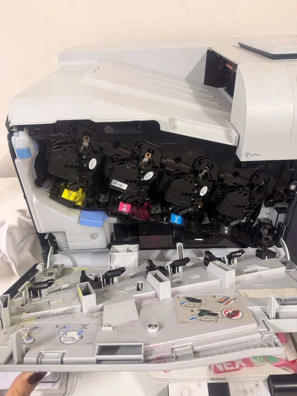 Impressora Hp Laser Jet 500 Color M551 - Foto 2