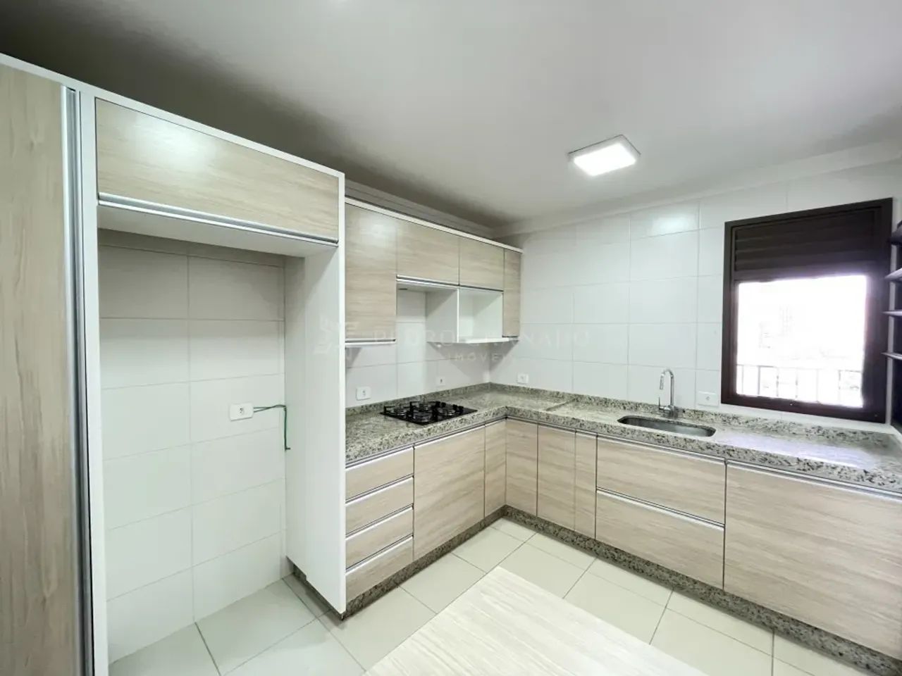Apartamento com 03 Dormitórios - Novo Centro - Foto 3