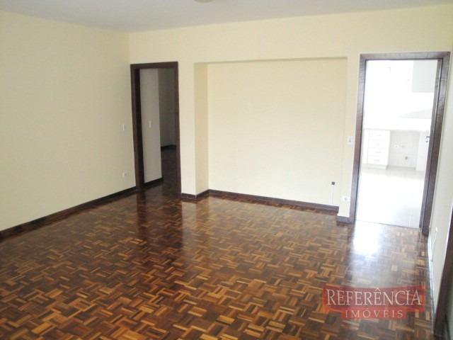 Amplo Apartamento, Reformado, Ensolarado com Ótima Localização, Próx. Colégio Bom Jesus - Foto 3
