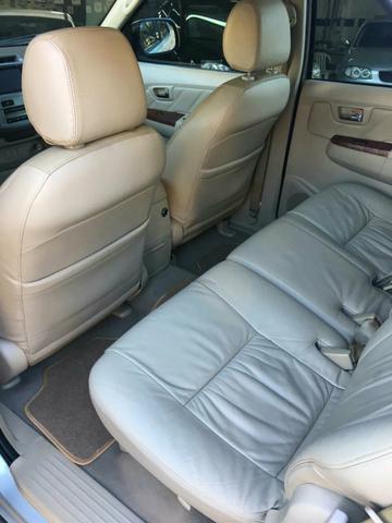 Toyota - Hilux SW4 SRV D4-D 4x4 3.0 TDI Diesel Aut Prata 2007 - Foto 7