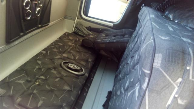 Vendo atego 2425 particular - Foto 3