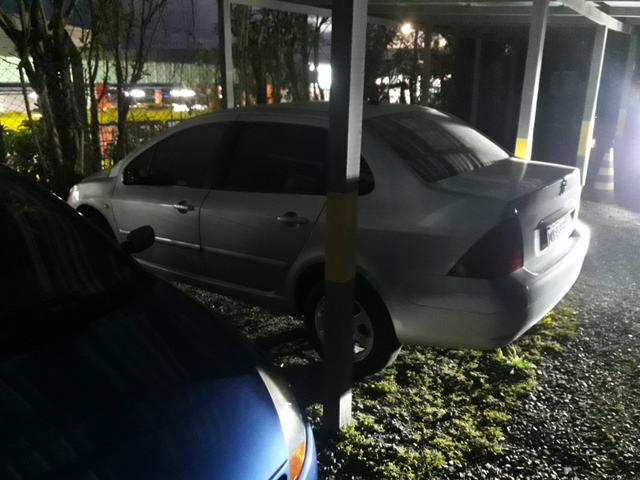 Peugeout 307 sedan - Foto 2