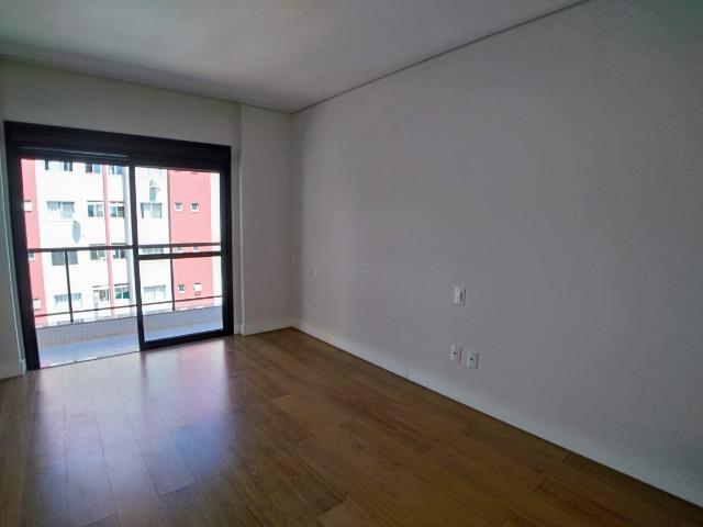 Apartamento no Centro em Itajaí. 3 Suítes, 147M², 2 Vagas de Garagem - Foto 11