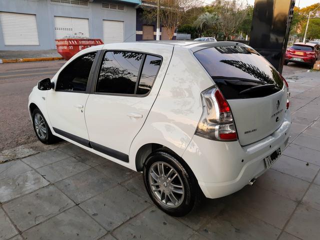 Sandero Privilegie 1.6 automático 14!! ótimo estado Ac trca! - Foto 8